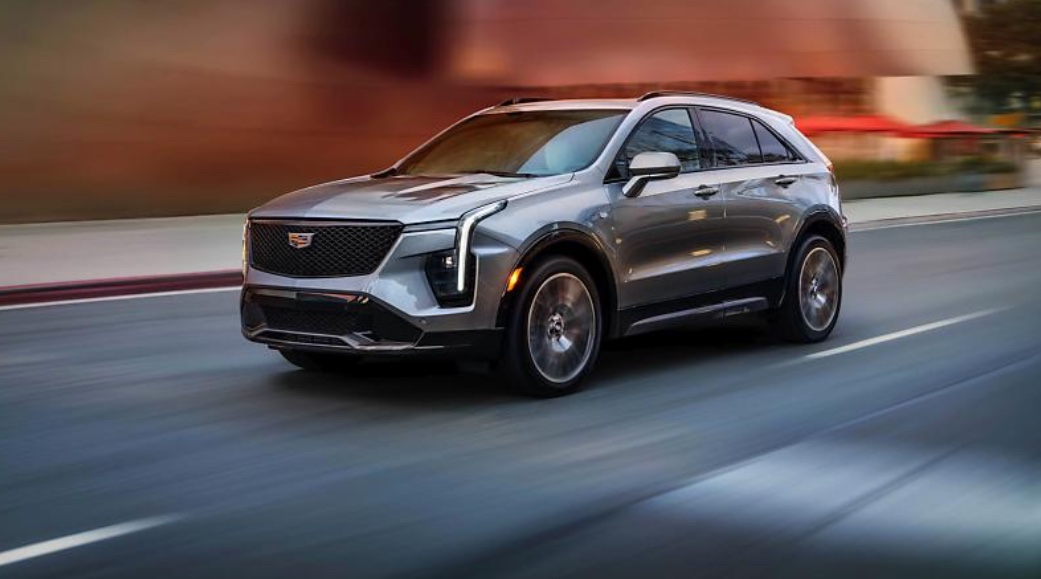프리미엄 SUV, 캐딜락 SUV, 캐딜락 XT4 페이스리프트 모델 주행 모습