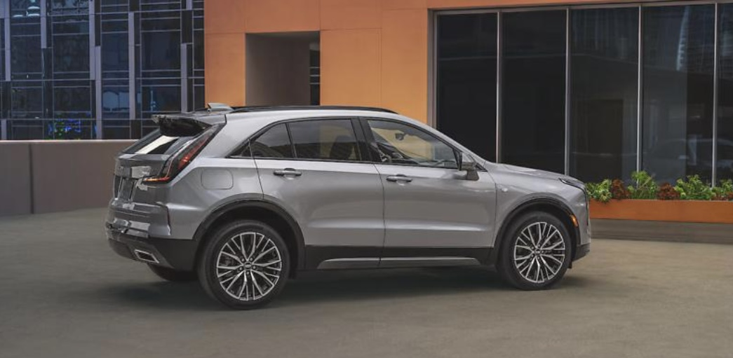프리미엄 SUV, 캐딜락 SUV, 캐딜락 XT4 페이스리프트 모델 후측방