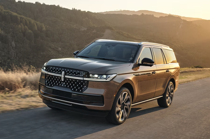 링컨 SUV 주행