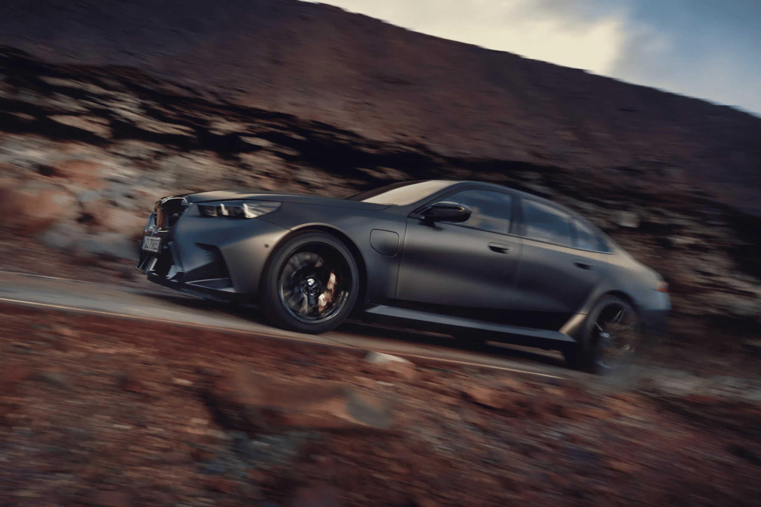 BMW M5, M5 가격, 스포츠 세단, G90 M5, 플러그인 하이브리드
