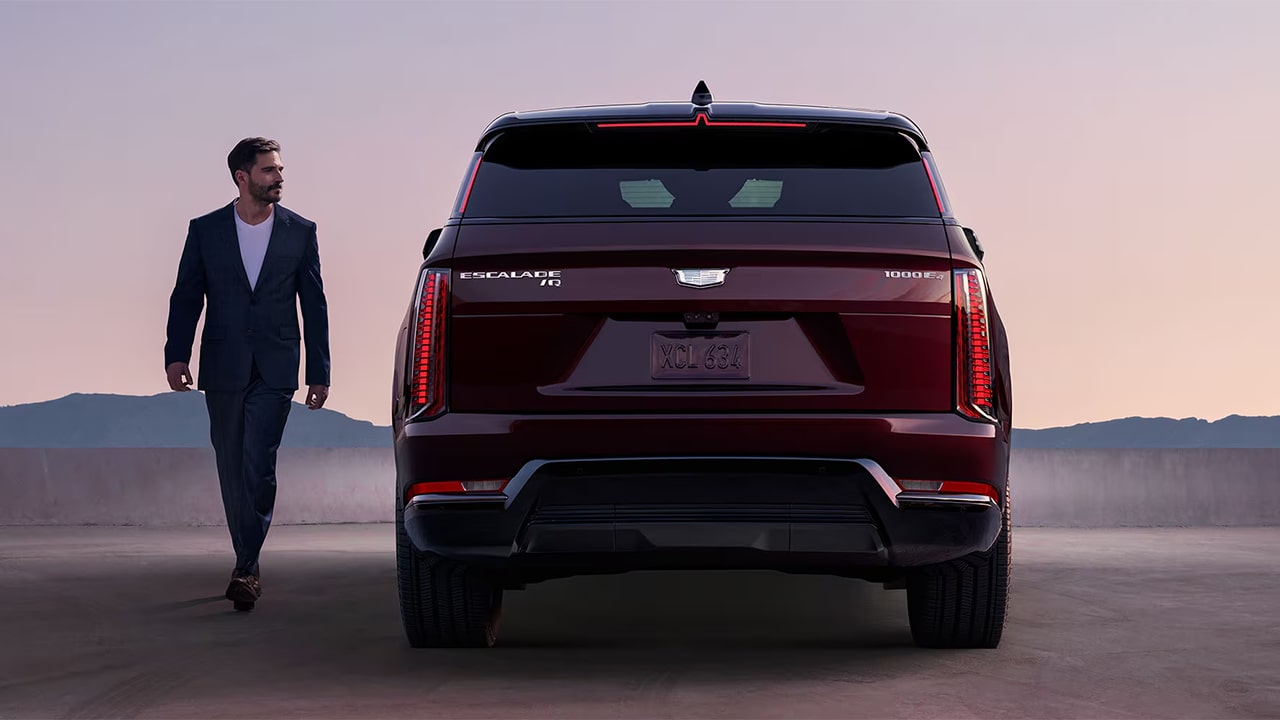 캐딜락 에스컬레이드 IQ, 럭셔리 전기 SUV, 슈퍼 크루즈, 배터리, 한국 출시