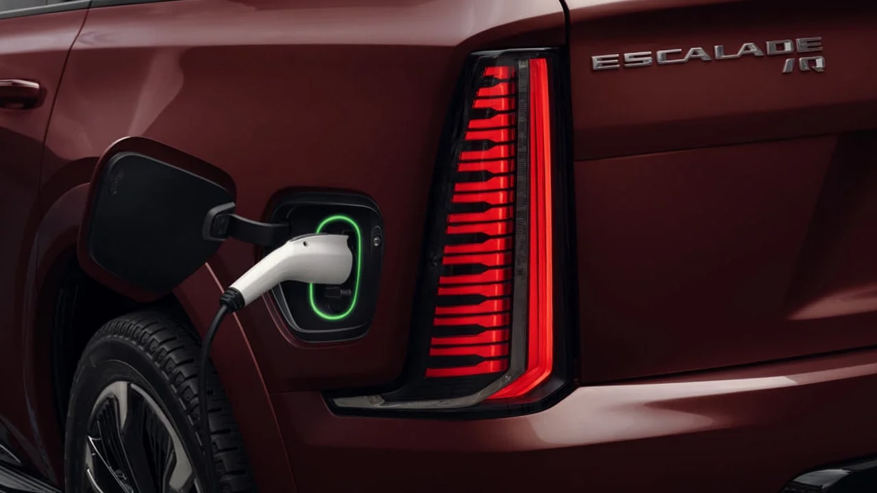 캐딜락 에스컬레이드 IQ, 럭셔리 전기 SUV, 슈퍼 크루즈, 배터리, 한국 출시