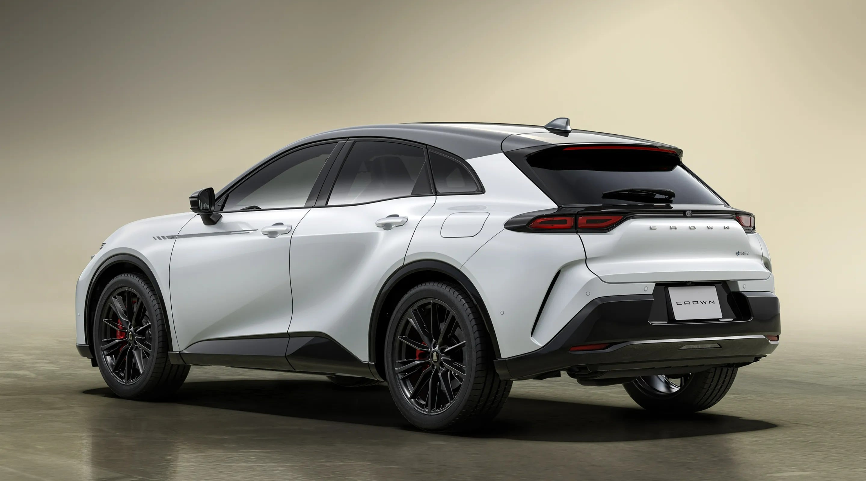 토요타 크라운 스포츠, 토요타 크라운 가격, 토요타 크라운 suv, 토요타 suv 종류, 일본 suv
