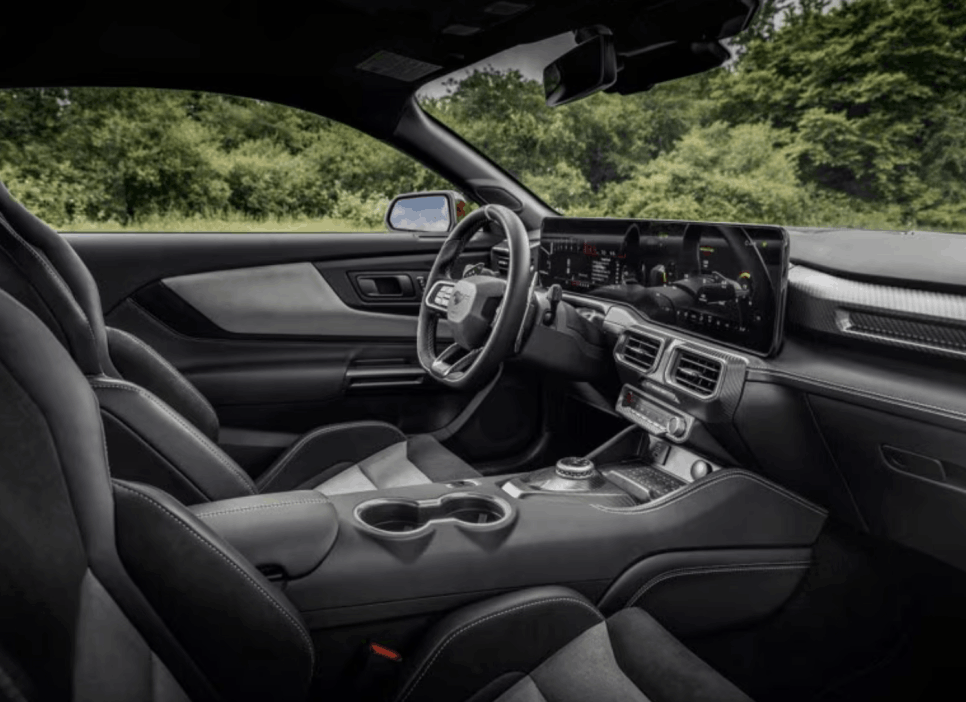 포드 머스탱, 머스탱 가격,머스탱 7세대, 머스탱 GTD, V8 엔진